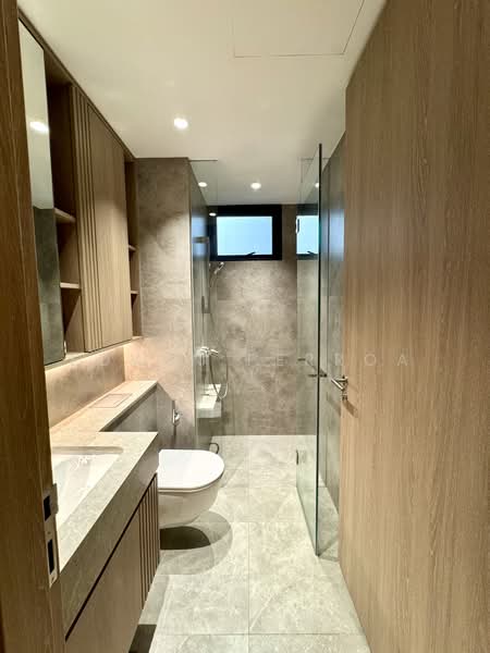KI Residences At Brookvale, 22 Brookvale Drive, 3 Bedrooms, 1,173 sqft, Condominium For Sale, by Edwin Ferroa, 500209355 - Bathroom - PropertyGuru.com.sg