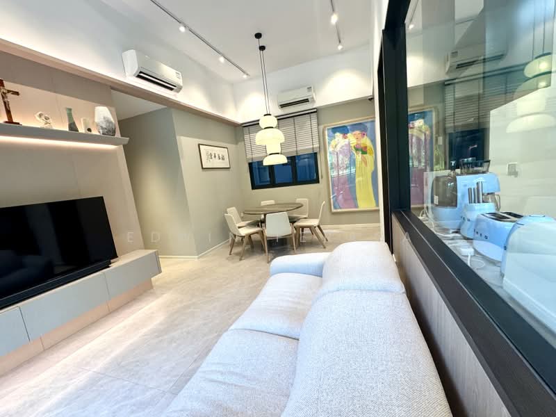 KI Residences At Brookvale, 22 Brookvale Drive, 3 Bedrooms, 1,173 sqft, Condominium For Sale, by Edwin Ferroa, 500209355 - Living Room - PropertyGuru.com.sg