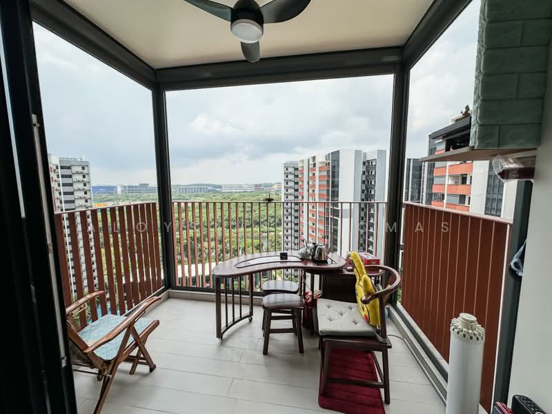 Riverfront Residences, 47 Hougang Avenue 7, 2 Bedrooms, 614 sqft, Condominium For Rent, by Aloysius Thomas Tan, 500209356 - Balcony - PropertyGuru.com.sg