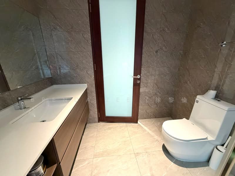 Bukit Timah Enclave ✧ Corner Terrace with Lift ✧ Near MRT & Schools, Chun Tin Road , Lorong Pisang Raja , Bukit Timah Road, 6 Bedrooms, 5,000 sqft, Corner Terrace For Rent, by Brenda Zee (徐黎倫), 500209358 - Bathroom - PropertyGuru.com.sg