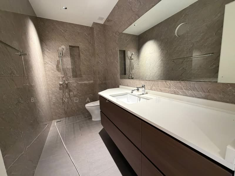 Bukit Timah Enclave ✧ Corner Terrace with Lift ✧ Near MRT & Schools, Chun Tin Road , Lorong Pisang Raja , Bukit Timah Road, 6 Bedrooms, 5,000 sqft, Corner Terrace For Rent, by Brenda Zee (徐黎倫), 500209358 - Bathroom - PropertyGuru.com.sg