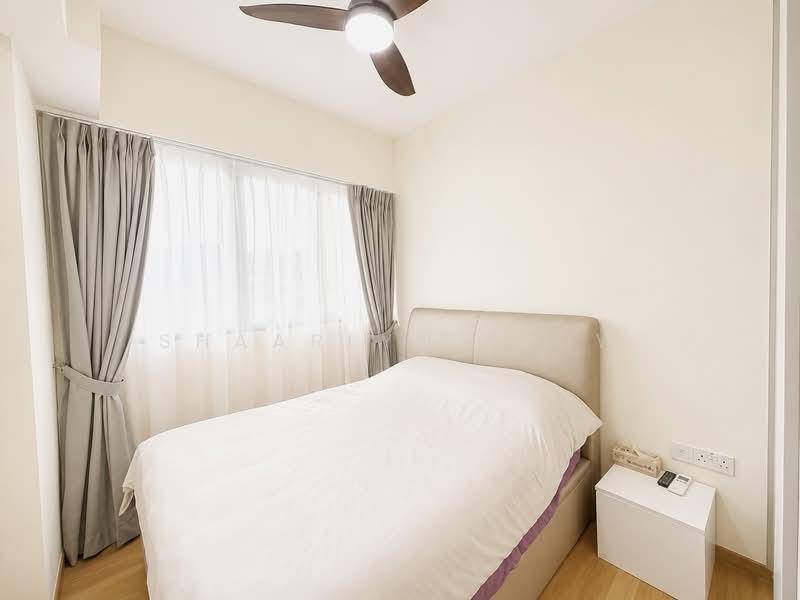 The Gazania, 5 How Sun Drive, 2 Bedrooms, 700 sqft, Condominium For Sale, by Shaarlyn Yeow, 500209366 - Bedroom - PropertyGuru.com.sg