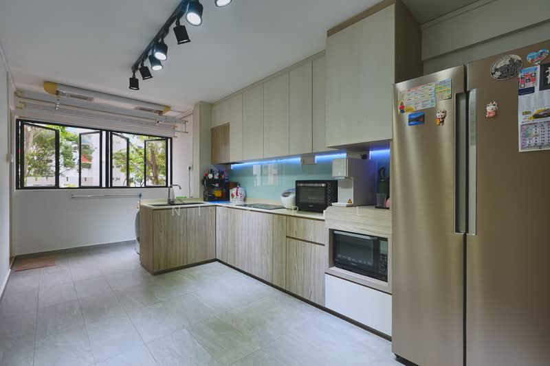 731 Yishun Street 72, 731 Yishun Street 72, 2 Bedrooms, 883 sqft, HDB Flat For Sale, by Nick R. L, 500209376 - Kitchen - PropertyGuru.com.sg