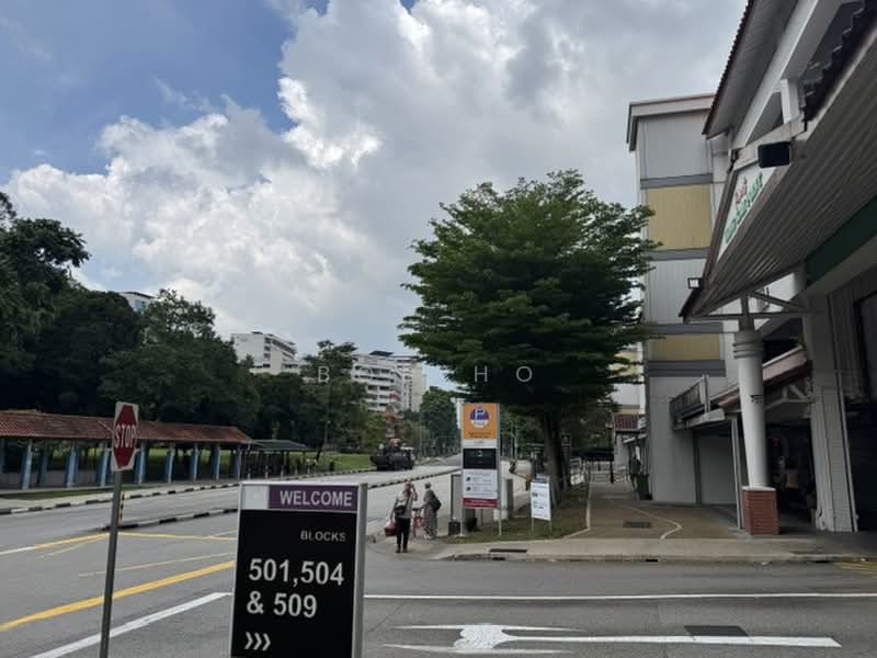 jurong west street 51, , 848 sqft, Shop / Shophouse For Rent, by Bob Ho, 500209380 - Exterior - CommercialGuru.com.sg
