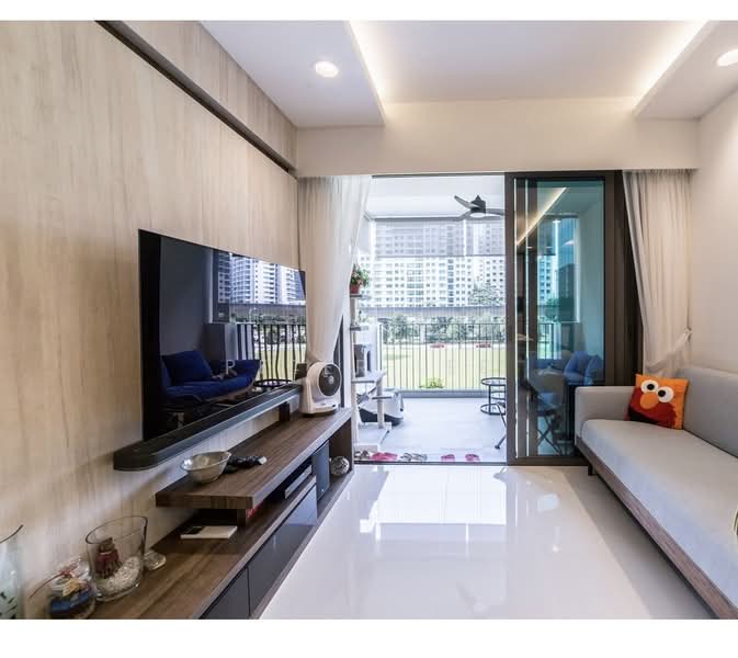 The Terrace, 100 Edgedale Plains, 3 Bedrooms, 1,001 sqft, Executive Condominium For Sale, by Peter Lee, 500209383 - Living Room - PropertyGuru.com.sg