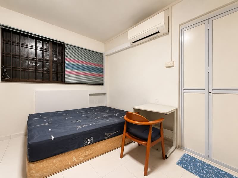 753 Yishun Street 72, 753 Yishun Street 72, 2 Bedrooms, 828 sqft, HDB Flat For Sale, by June Ling, 500209386 - Bedroom - PropertyGuru.com.sg