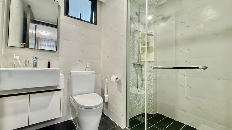 Symphony Suites, 21 Yishun Close, 2 Bedrooms, 689 sqft, Condominium For Rent, by Jeremy Pher, 500209388 - Bathroom - PropertyGuru.com.sg