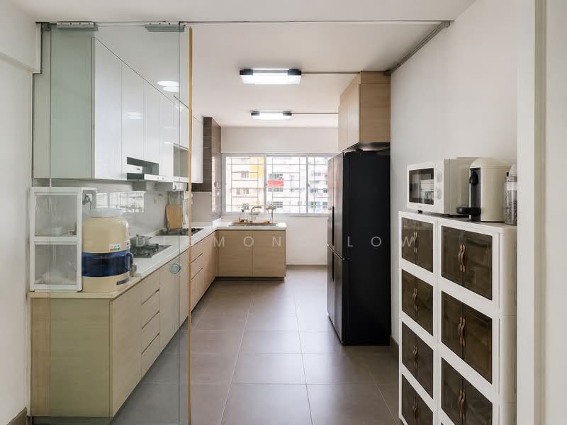 129 Bedok North Street 2, 129 Bedok North Street 2, 3 Bedrooms, 893 sqft, HDB Flat For Sale, by Desmond Low, 500209405 - Kitchen - PropertyGuru.com.sg