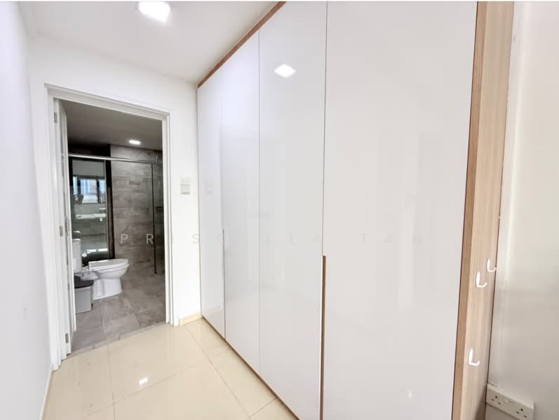 Queensway Tower, 1 Queensway, Room Rental, 100 sqft, Apartment For Rent, by Priscilla Tan, 500209407 - Bathroom - PropertyGuru.com.sg