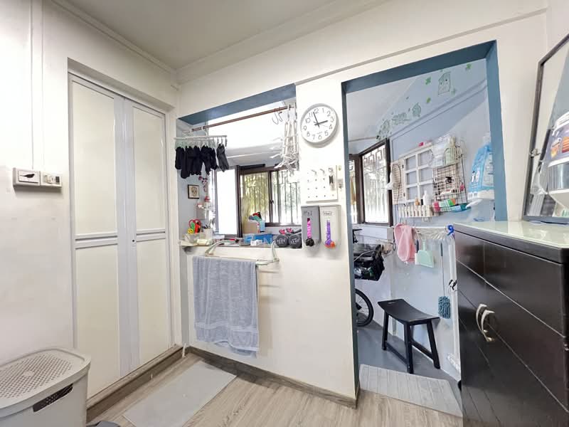 144 Bukit Batok West Avenue 6, 144 Bukit Batok West Avenue 6, 4 Bedrooms, 775 sqft, HDB Flat For Sale, by Owen Tan, 500209413 - Interior - PropertyGuru.com.sg