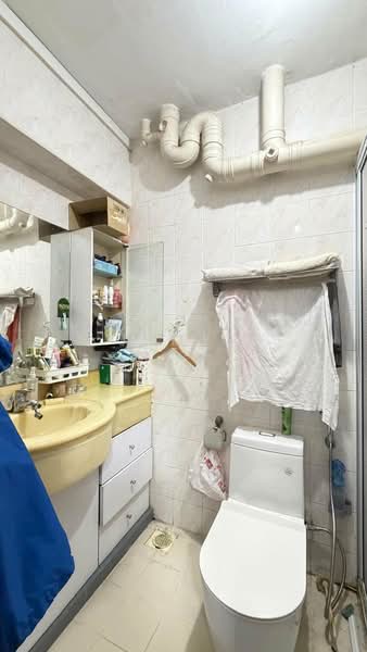 125 Rivervale Street, 125 Rivervale Street, 3 Bedrooms, 1,292 sqft, HDB Flat For Sale, by James Yeo, 500209421 - Bathroom - PropertyGuru.com.sg
