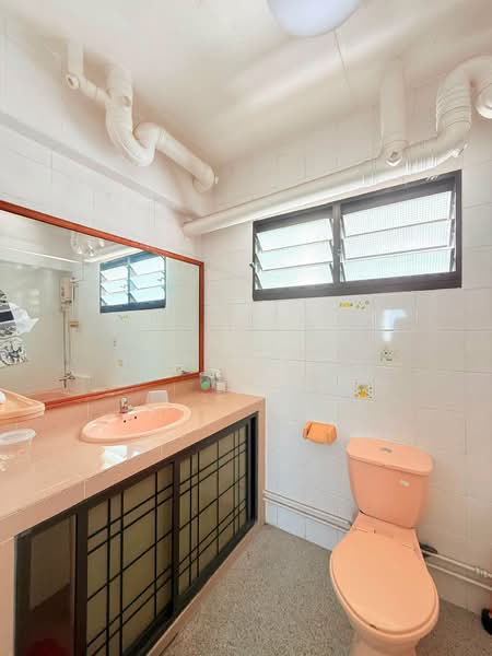 786D Woodlands Drive 60, 786D Woodlands Drive 60, 3 Bedrooms, 1,292 sqft, HDB Flat For Sale, by James Yeo, 500209434 - Bathroom - PropertyGuru.com.sg