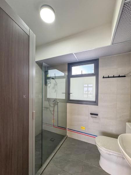 909B North Woodlands Way, , 3 Bedrooms, 1,216 sqft, HDB Flat For Rent, by Kenneth Tay, 500209436 - Bathroom - PropertyGuru.com.sg