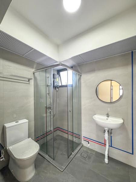 909B North Woodlands Way, , 3 Bedrooms, 1,216 sqft, HDB Flat For Rent, by Kenneth Tay, 500209436 - Bathroom - PropertyGuru.com.sg