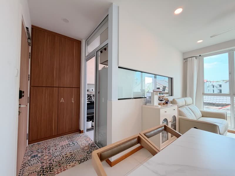 D'Sunrise, 8 Joo Chiat Lane, 2 Bedrooms, 667 sqft, Condominium For Sale, by Alexis Quek, 500209437 - Living Room - PropertyGuru.com.sg