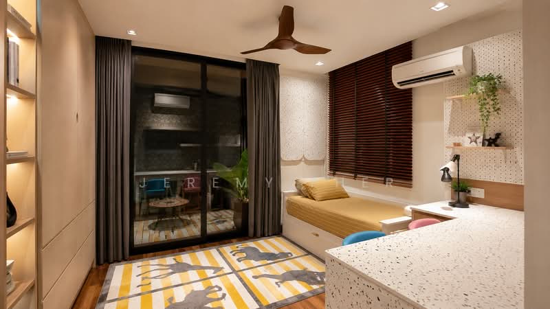 Serangoon Garden Estate, Chartwell, Blanford Drive, Brockhampton, Burghley Drive, 6 Bedrooms, 4,500 sqft, Semi-Detached House For Rent, by Jeremy Pher, 500209444 - Bedroom - PropertyGuru.com.sg