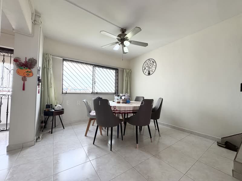 366 Bukit Batok Street 31, 366 Bukit Batok Street 31, 4 Bedrooms, 1,571 sqft, HDB Flat For Sale, by Derrick Dang, 500209456 - Dining Room - PropertyGuru.com.sg