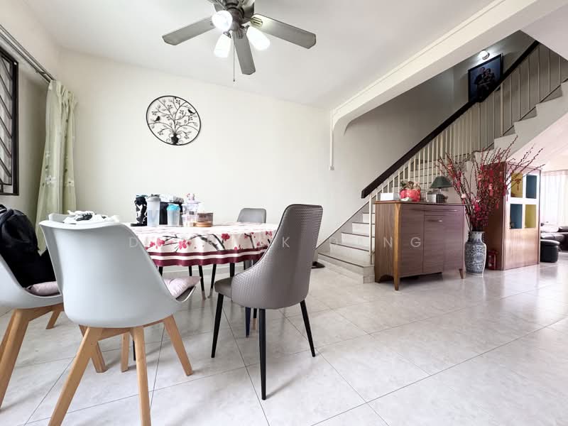 366 Bukit Batok Street 31, 366 Bukit Batok Street 31, 4 Bedrooms, 1,571 sqft, HDB Flat For Sale, by Derrick Dang, 500209456 - Dining Room - PropertyGuru.com.sg
