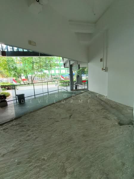 Tai Seng Centre, 3 Irving Road, 775 sqft, Shop / Shophouse For Rent, by Jan, 500209460 - Entrance - CommercialGuru.com.sg