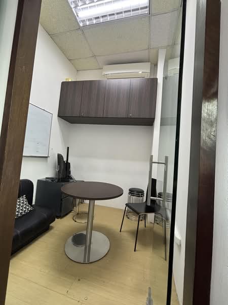 Century Technology Building, 56 Lorong 23 Geylang, 2,500 sqft, Light Industrial (B1) For Rent, by Jasey Lim, 500209463 - Room 4 - CommercialGuru.com.sg