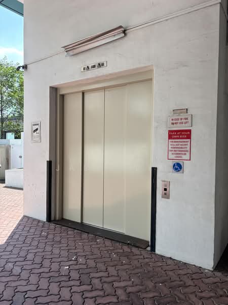 Century Technology Building, 56 Lorong 23 Geylang, 2,500 sqft, Light Industrial (B1) For Rent, by Jasey Lim, 500209463 - Cargo cum passenger lift - CommercialGuru.com.sg