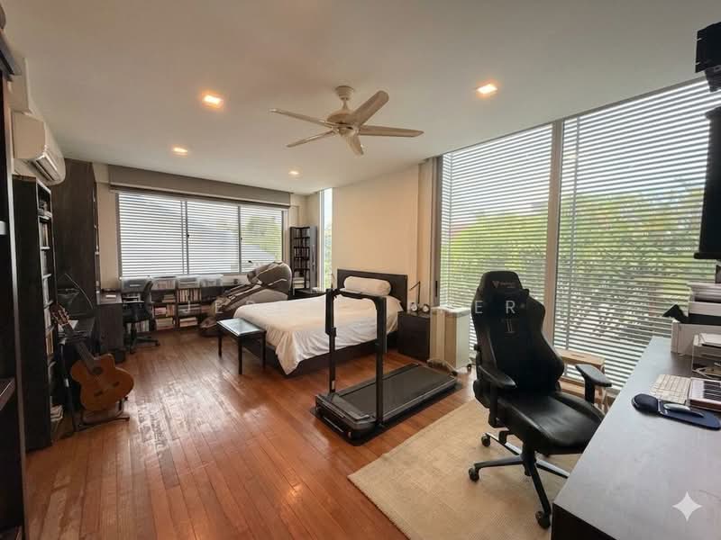 Seleta Hills Estate, Jln Selaseh, Seletar Rd, Yio Chu Kang Rd, Jln Redop, Jln Jarak, 6 Bedrooms, 4,000 sqft, Detached House For Sale, by Jeremy Pher, 500209470 - Bedroom - PropertyGuru.com.sg