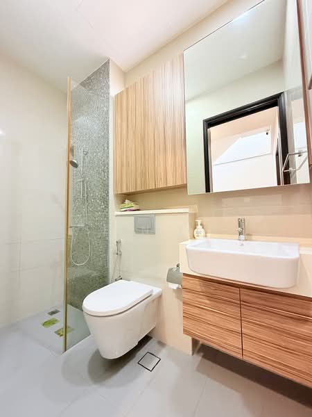 Seletar View, 26 Seletar Hills Drive, 4 Bedrooms, 3,294 sqft, Cluster House For Sale, by Sean Yin, 500209471 - Bathroom - PropertyGuru.com.sg