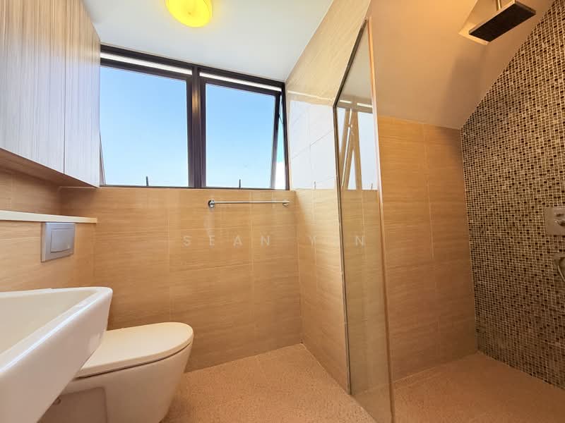 Seletar View, 26 Seletar Hills Drive, 4 Bedrooms, 3,294 sqft, Cluster House For Sale, by Sean Yin, 500209471 - Bathroom - PropertyGuru.com.sg