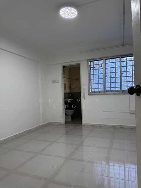 177 Bishan Street 13, 177 Bishan Street 13, 3 Bedrooms, 893 sqft, HDB Flat For Sale, by Mohamed Noor, 500209472 - Bathroom - PropertyGuru.com.sg