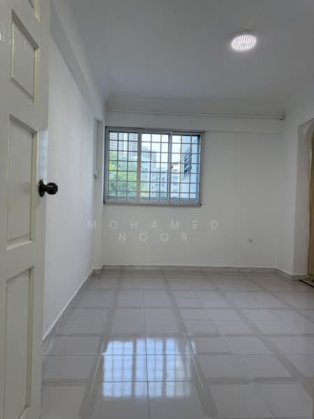 177 Bishan Street 13, 177 Bishan Street 13, 3 Bedrooms, 893 sqft, HDB Flat For Sale, by Mohamed Noor, 500209472 - Interior - PropertyGuru.com.sg