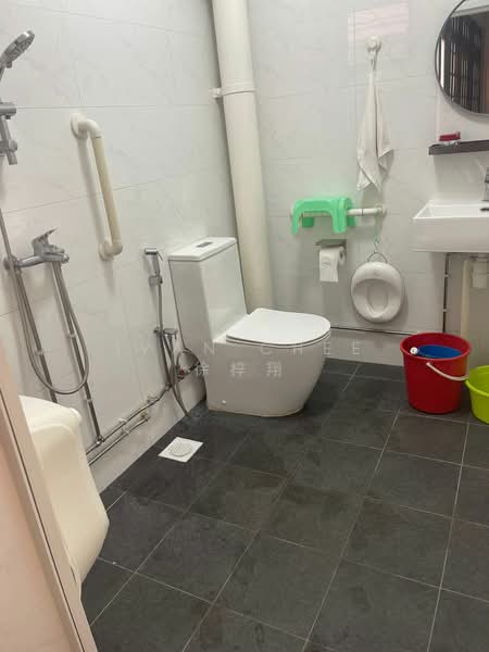 220 Bishan Street 23, 220 Bishan Street 23, Room Rental, 120 sqft, HDB Flat For Rent, by Ivan Chee 徐梓翔, 500209473 - Bathroom - PropertyGuru.com.sg