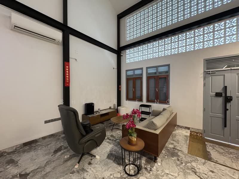 Joo Chiat Resi Shophouse D15, , 4 Bedrooms, 3,380 sqft, Conservation House For Rent, by Sherlene Ng, 500209492 - Living Room - PropertyGuru.com.sg