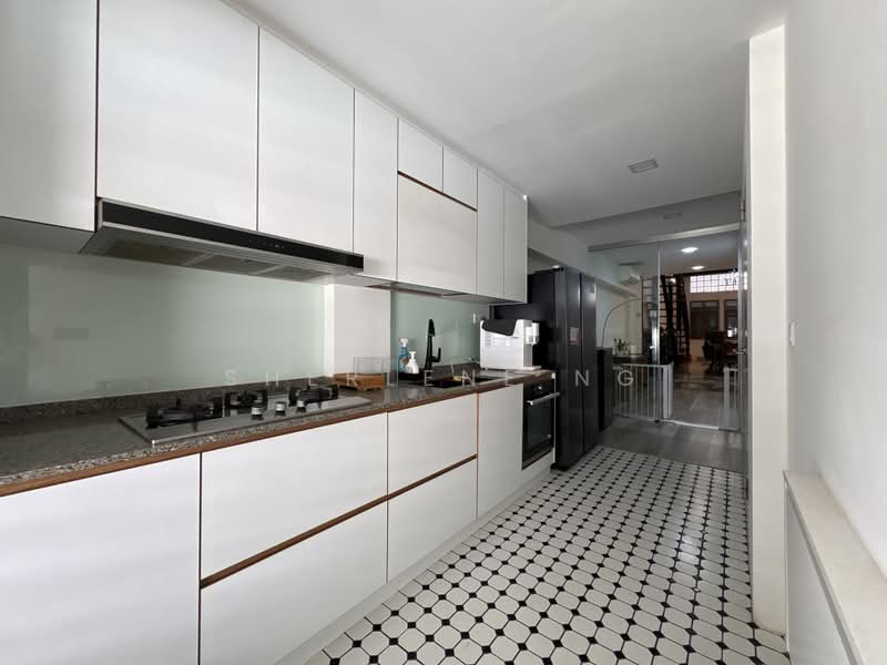 Joo Chiat Resi Shophouse D15, , 4 Bedrooms, 3,380 sqft, Conservation House For Rent, by Sherlene Ng, 500209492 - Kitchen - PropertyGuru.com.sg