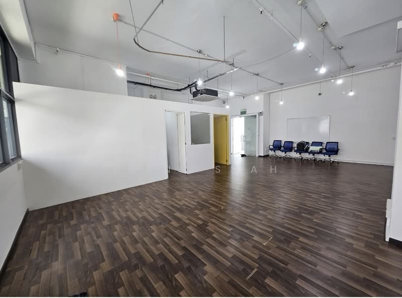 Midview City, 18 Sin Ming Lane, 1,292 sqft, Light Industrial (B1) For Rent, by Irene Seah, 500209504 - Interior - CommercialGuru.com.sg