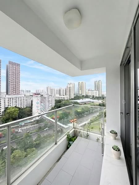 The Parc Condominium, 3 West Coast Walk, Buona Vista / West Coast / Clementi New Town, 2 Bedrooms, 980 sqft, Condominium For Rent, by Koh Zong Huang, 500209507 - Balcony - PropertyGuru.com.sg