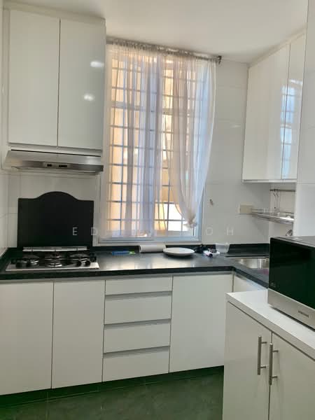 Cavendish Park, 16 Pine Grove, 2 Bedrooms, 958 sqft, Condominium For Sale, by Edwin Soh, 500209513 - Kitchen - PropertyGuru.com.sg