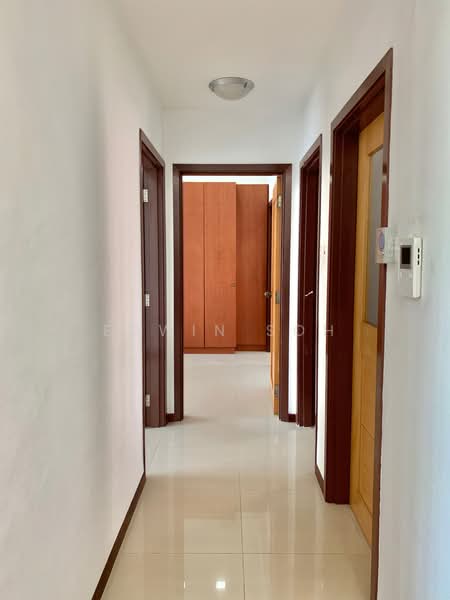 Cavendish Park, 16 Pine Grove, 2 Bedrooms, 958 sqft, Condominium For Sale, by Edwin Soh, 500209513 - Corridor - PropertyGuru.com.sg