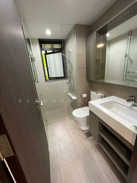 Botanique at Bartley, 223 Upper Paya Lebar Road, 3 Bedrooms, 1,033 sqft, Condominium For Rent, by Bernard Tang, 500209523 - Bathroom - PropertyGuru.com.sg