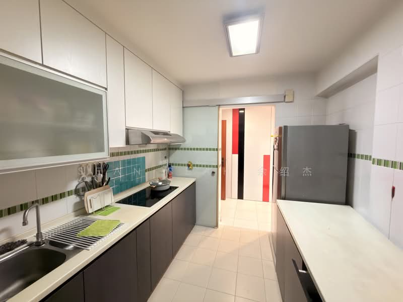 452 Yishun Ring Road, 452 Yishun Ring Road, 3 Bedrooms, 990 sqft, HDB Flat For Sale, by Sean Seah 佘绍杰, 500209524 - Kitchen - PropertyGuru.com.sg