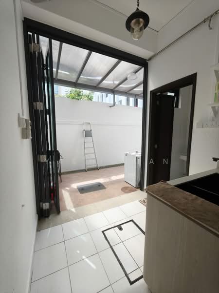 Fernhill Road, Fernhill Road, 6 Bedrooms, 3,200 sqft, Detached House For Rent, by Yasmin Tan, 500209526 - Exterior - PropertyGuru.com.sg