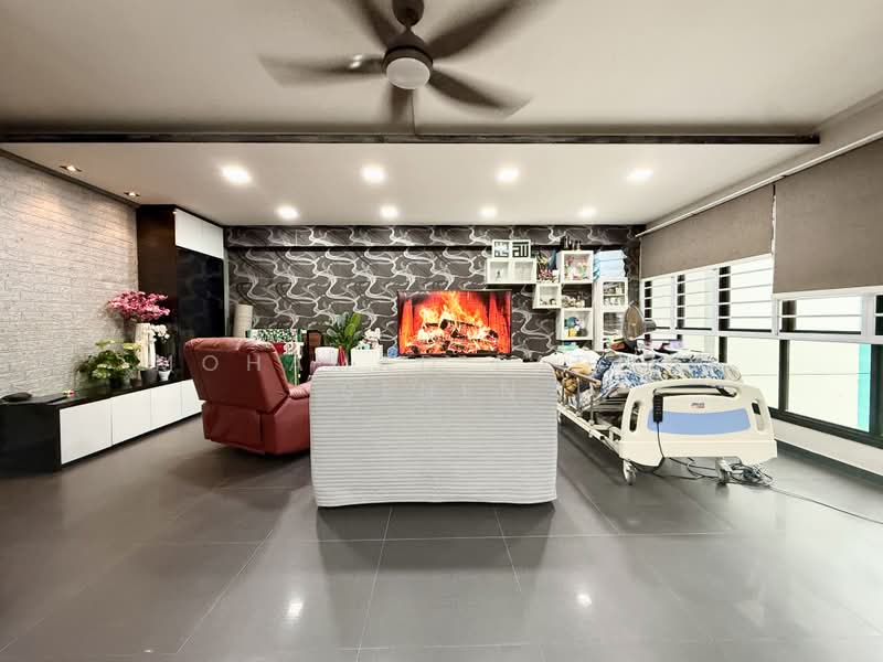 618 Jurong West Street 65, 618 Jurong West Street 65, 3 Bedrooms, 1,184 sqft, HDB Flat For Sale, by Mohamad Fadily Senen, 500209538 - Living Room - PropertyGuru.com.sg