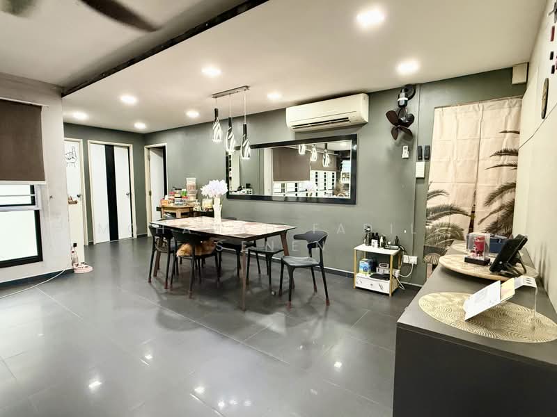 618 Jurong West Street 65, 618 Jurong West Street 65, 3 Bedrooms, 1,184 sqft, HDB Flat For Sale, by Mohamad Fadily Senen, 500209538 - Dining Room - PropertyGuru.com.sg