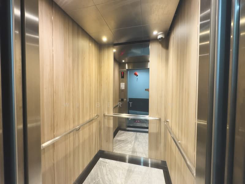 Freehold CBD Residential Shophouse ⭐ Income Generating Serviced Apartment, , 9 Bedrooms, 6,758 sqft, Shophouse For Sale, by Wilbert Lim, 500209540 - Corridor - PropertyGuru.com.sg