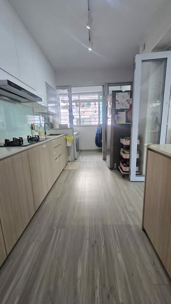 292B Bukit Batok East Avenue 6, 292B Bukit Batok East Avenue 6, 3 Bedrooms, 1,216 sqft, HDB Flat For Sale, by James Yeo, 500209545 - Kitchen - PropertyGuru.com.sg