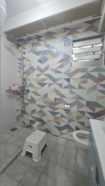 292B Bukit Batok East Avenue 6, 292B Bukit Batok East Avenue 6, 3 Bedrooms, 1,216 sqft, HDB Flat For Sale, by James Yeo, 500209545 - Bathroom - PropertyGuru.com.sg