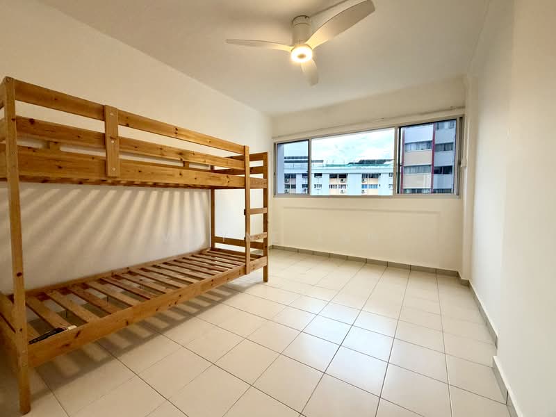 528 Hougang Avenue 6, 528 Hougang Avenue 6, 3 Bedrooms, 1,119 sqft, HDB Flat For Rent, by Wayne Tan, 500209546 - Bedroom - PropertyGuru.com.sg