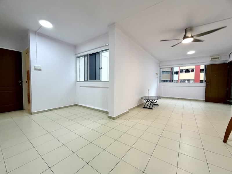 528 Hougang Avenue 6, 528 Hougang Avenue 6, 3 Bedrooms, 1,119 sqft, HDB Flat For Rent, by Wayne Tan, 500209546 - Living Room - PropertyGuru.com.sg
