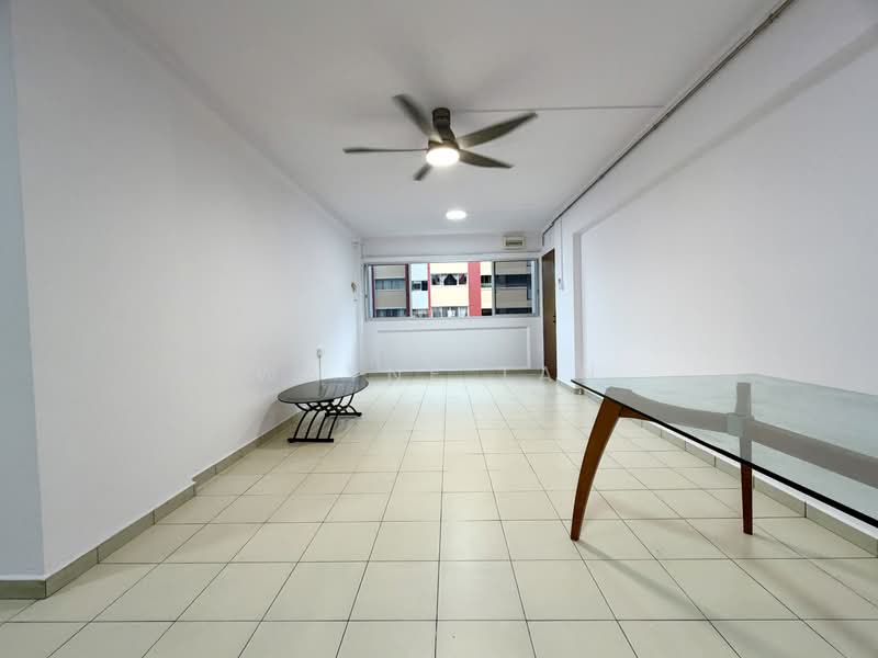 528 Hougang Avenue 6, 528 Hougang Avenue 6, 3 Bedrooms, 1,119 sqft, HDB Flat For Rent, by Wayne Tan, 500209546 - Living Room - PropertyGuru.com.sg