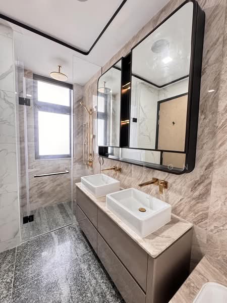 Perfect Ten, 321 Bukit Timah Road, 3 Bedrooms, 1,227 sqft, Condominium For Rent, by Geraldine Gn, 500209554 - Bathroom - PropertyGuru.com.sg