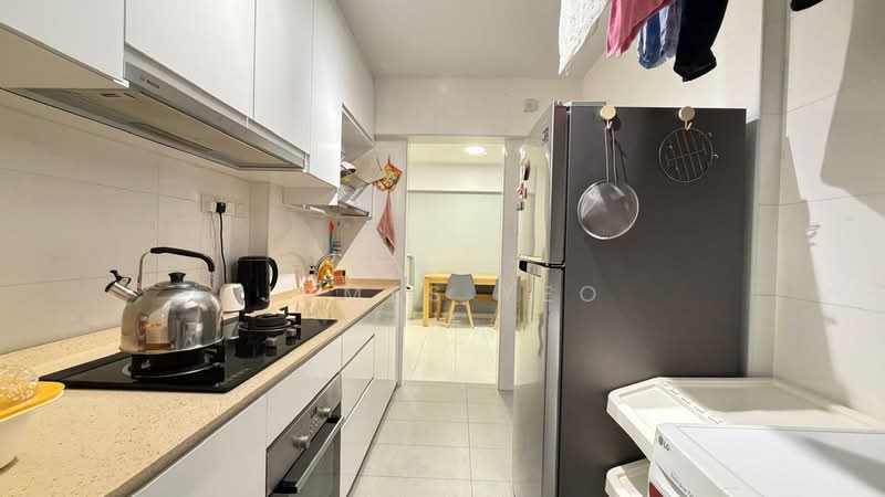 182 Jelebu Road, 182 Jelebu Road, 3 Bedrooms, 1,012 sqft, HDB Flat For Sale, by James Yeo, 500209556 - Kitchen - PropertyGuru.com.sg